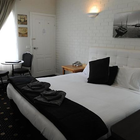 Norwood House Motel & Receptions Mornington Eksteriør billede