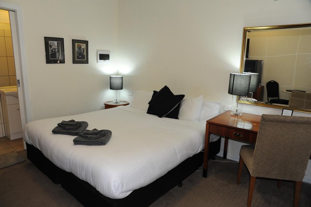 Norwood House Motel & Receptions Mornington Eksteriør billede