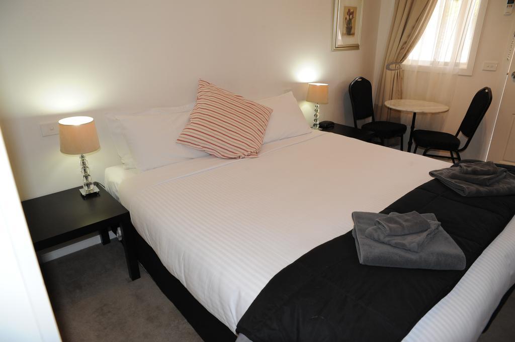 Norwood House Motel & Receptions Mornington Eksteriør billede
