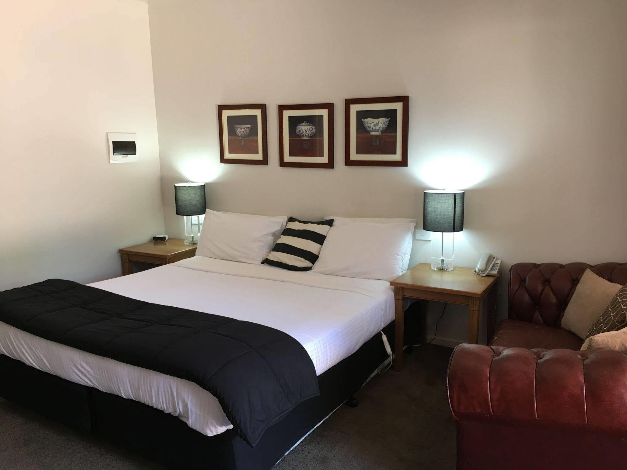 Norwood House Motel & Receptions Mornington Eksteriør billede