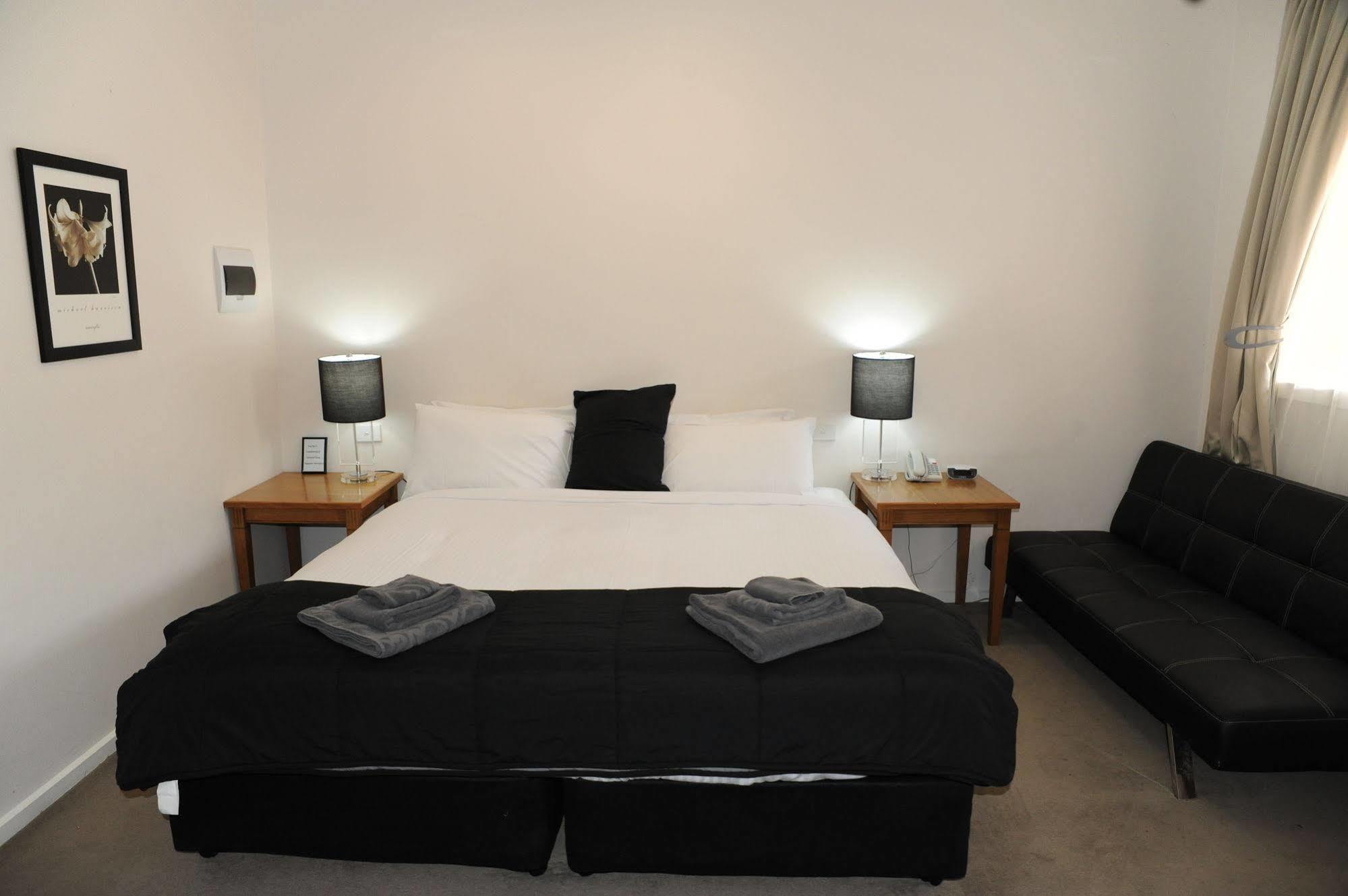 Norwood House Motel & Receptions Mornington Eksteriør billede