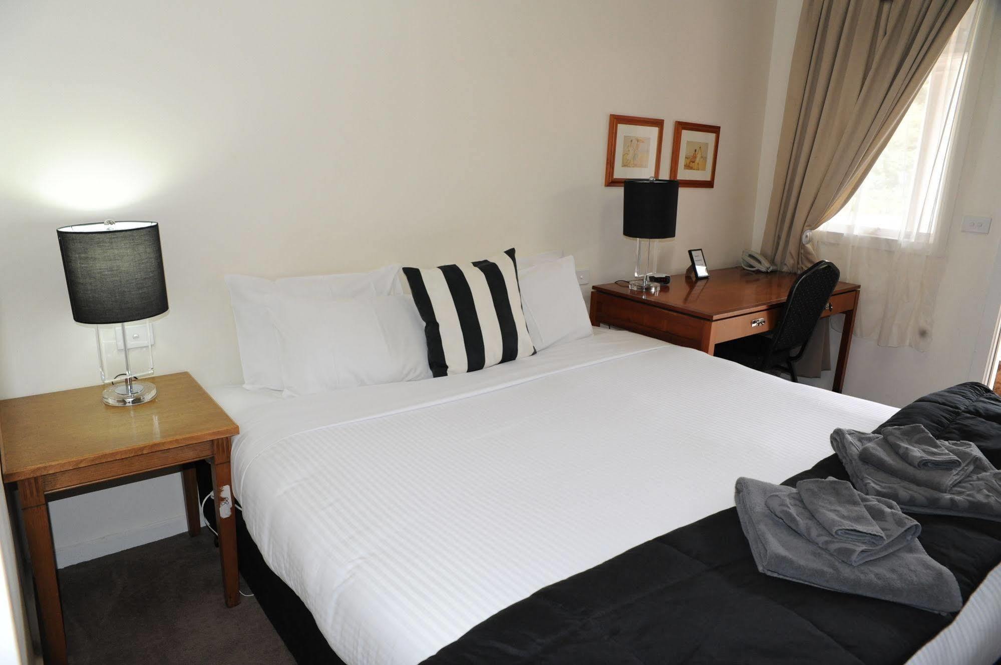 Norwood House Motel & Receptions Mornington Eksteriør billede