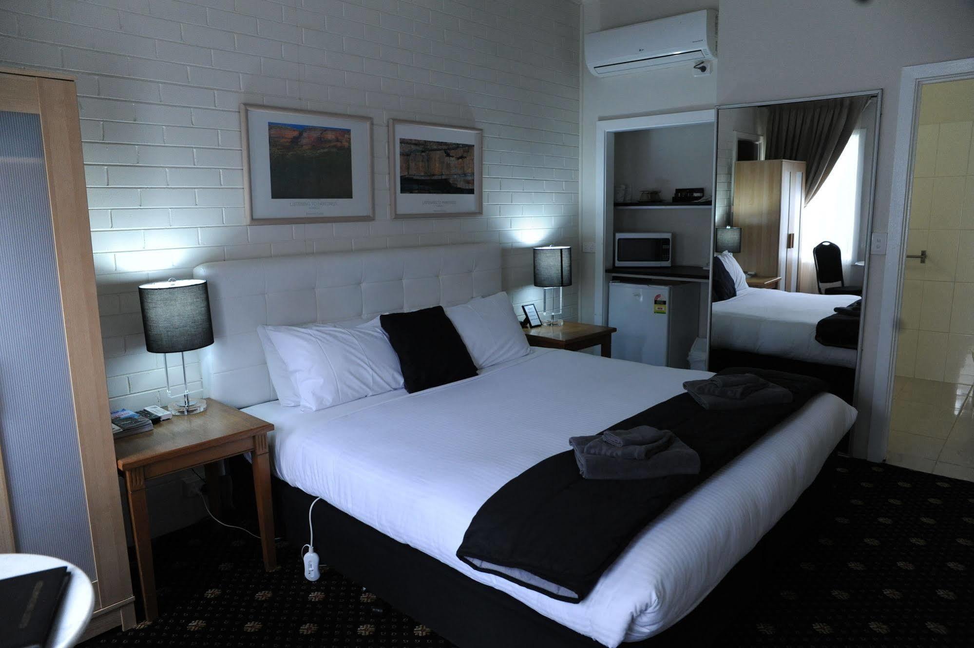 Norwood House Motel & Receptions Mornington Eksteriør billede